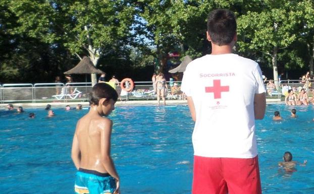 El respecte i complir les normes a les piscines és primordial per aconseguir una convivència pacífica.