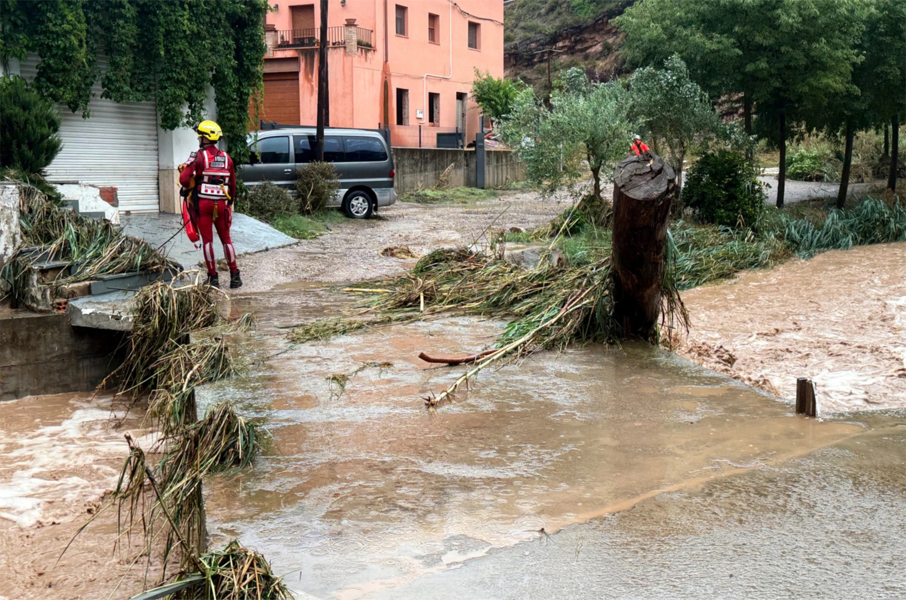 Tècniques de rescat amb corrents forts després de pluges intenses